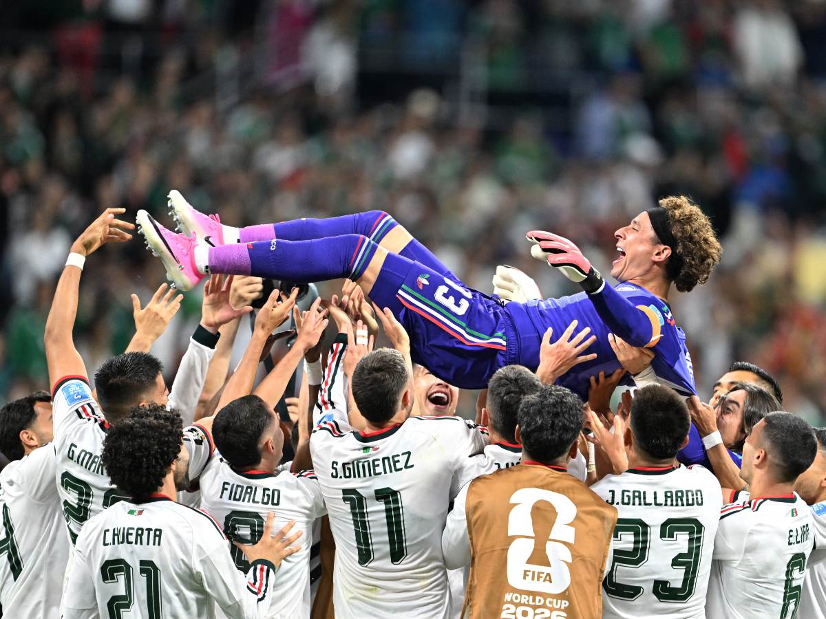 México se luce y golea 3-0 a República Checa y firma paso perfecto en el Mundial