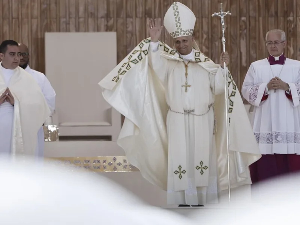 León XIV preside la procesión del Corpus Christi por Cibeles y la calle Alcalá
