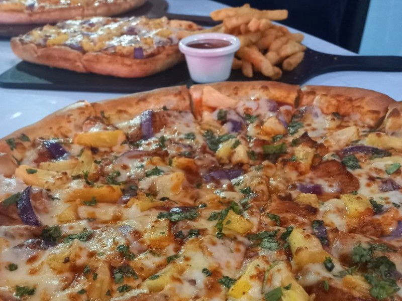 Yum! Brands acordó la venta de Pizza Hut a LongRange Capital y Yum China como parte de una reorganización de la marca.