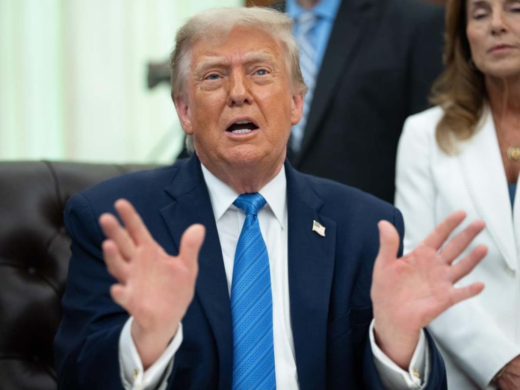 Ni cena de gala ni acto protocolario: Trump festejará sus 80 años con una pelea de UFC en la Casa Blanca.