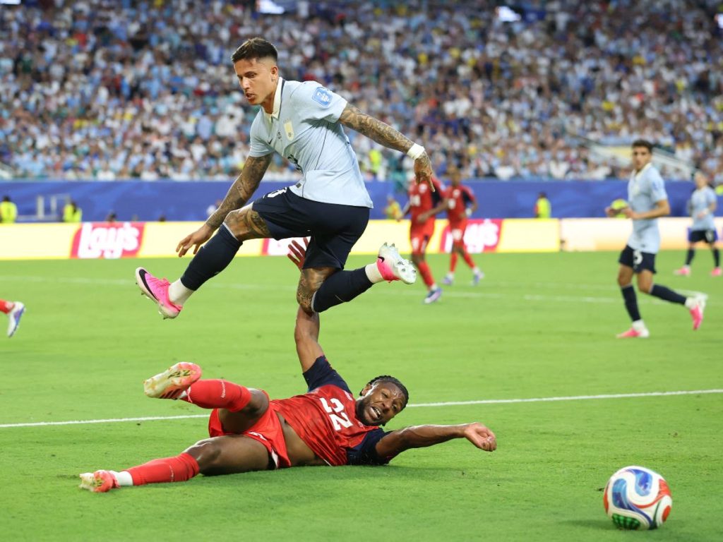 Uruguay está en problemas. Si el empate contra Arabia Saudí pudo considerarse una sorpresa, el 2 a 2 contra Cabo Verde dejó de serlo, y le obliga a ganar a España en el último partido de la fase 