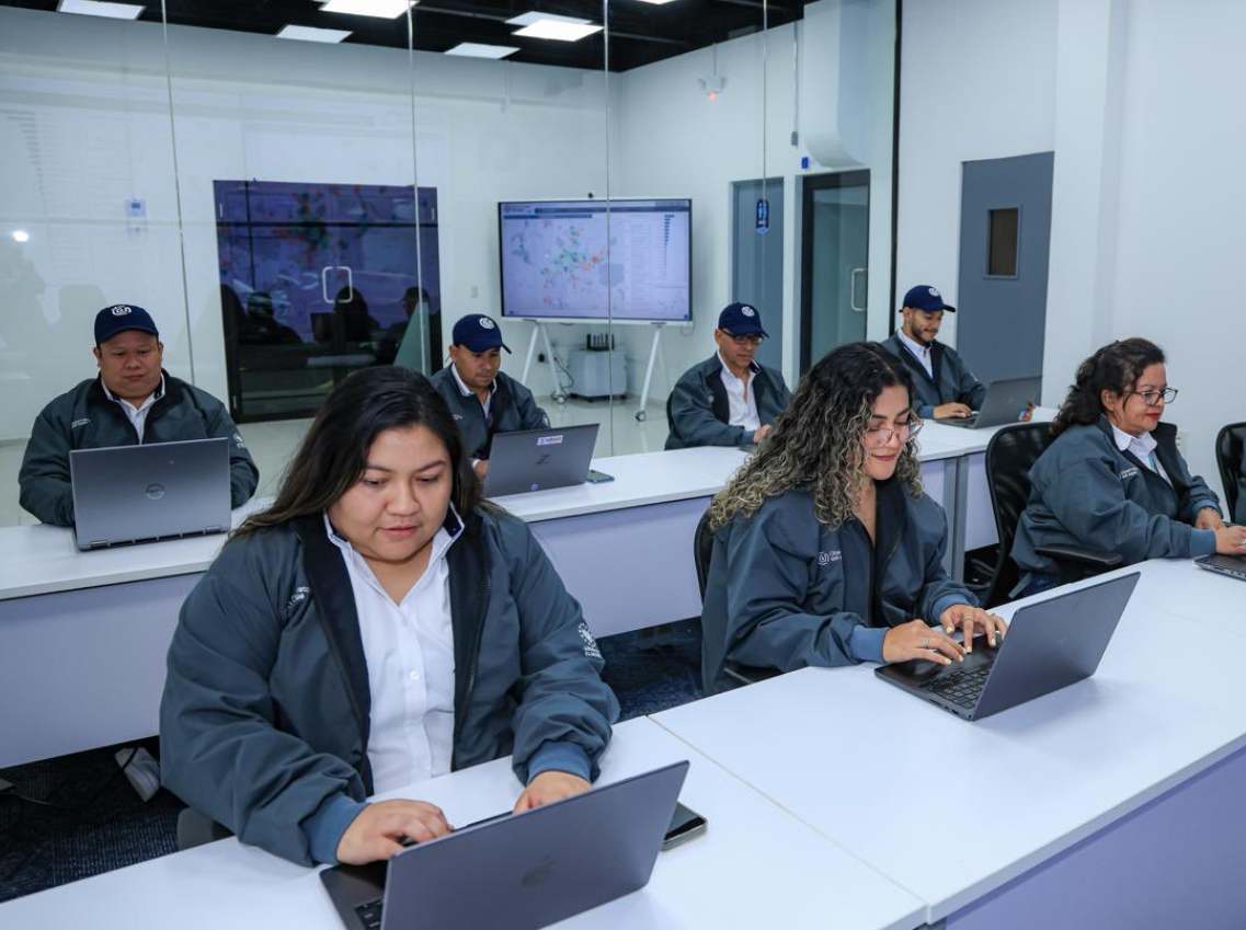 ANDA habilitó una nueva convocatoria laboral para cubrir plazas en las áreas de cumplimiento, administración y control financiero. Foto: ANDA.