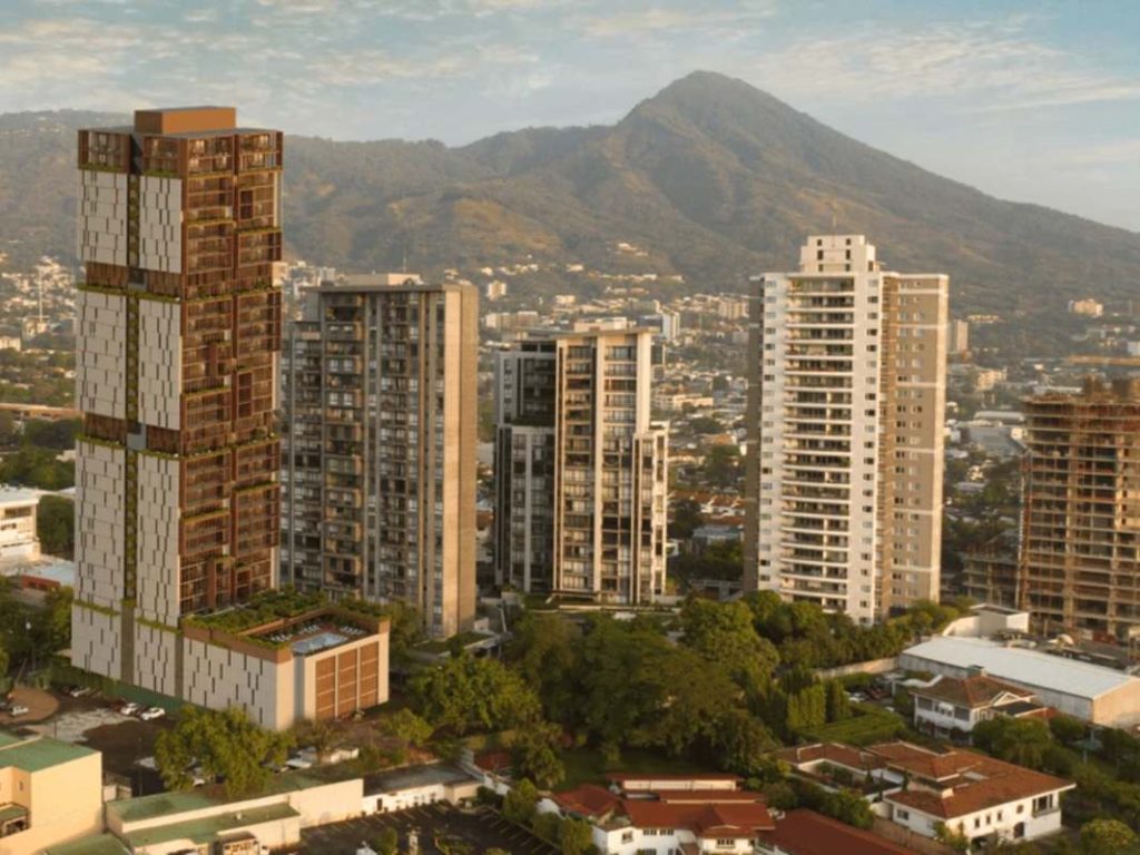 San Salvador concentra actualmente 24 proyectos de condominios habitacionales en altura con permisos de construcción vigentes, según datos de la OPAMSS.