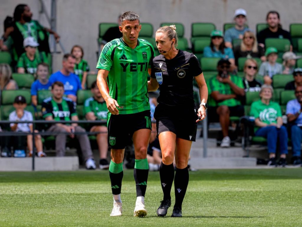 arbitro-mujer-mundial