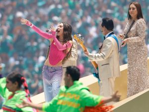 Belinda en la Inauguración del Mundial. Foto AFP