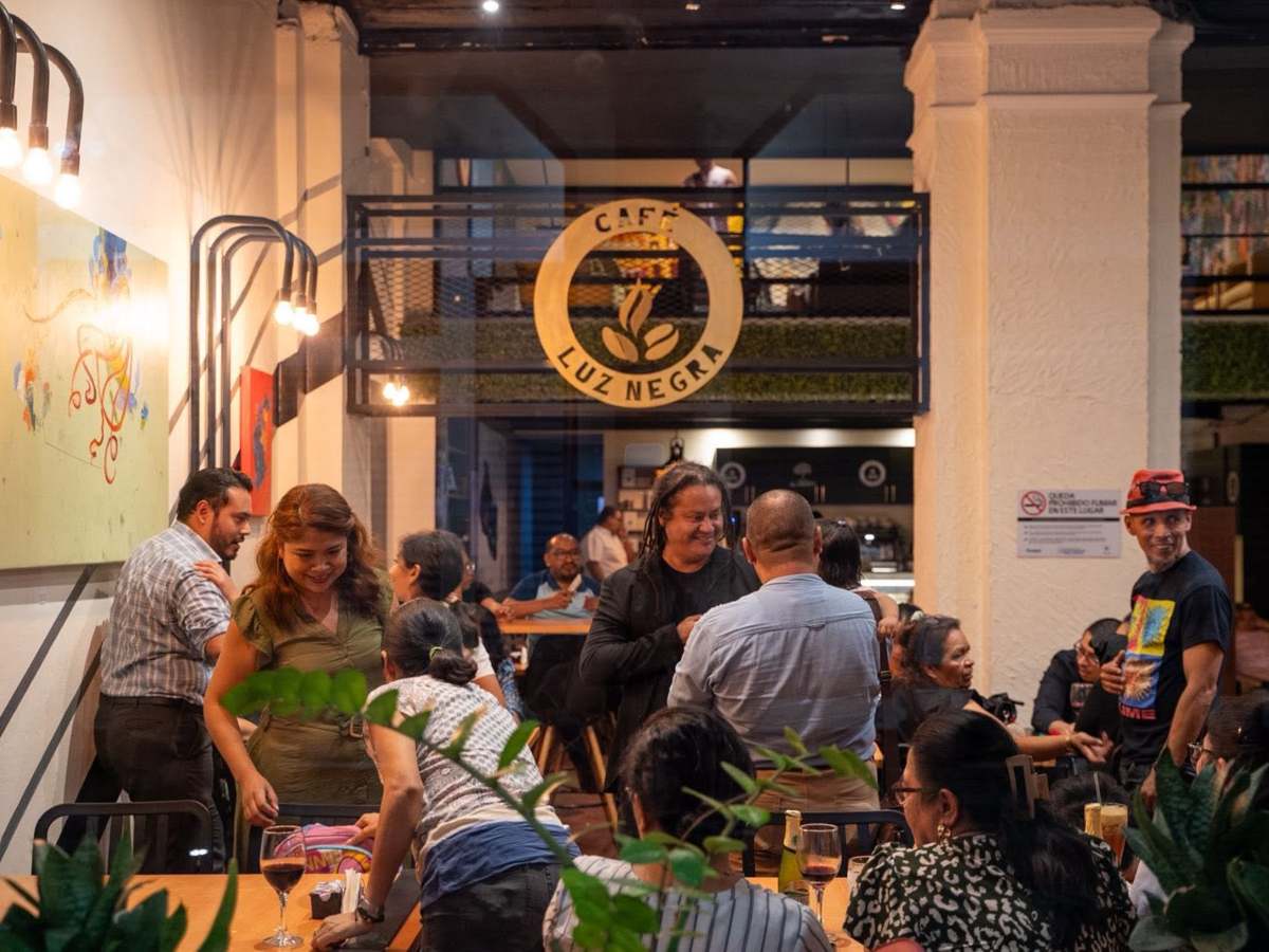 Café Luz Negra anunció que cerrará su sucursal del Centro Histórico de San Salvador y concentrará sus operaciones en Millenium Plaza. Foto EDH / Cortesía