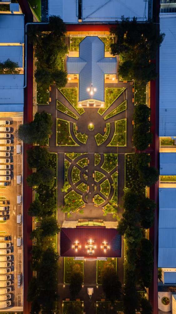 La capilla centenaria y los jardines forman parte de los espacios patrimoniales recuperados durante la remodelación del Hospital Rosales.