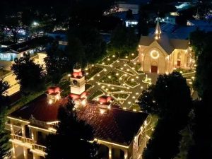 Los jardines y áreas históricas restauradas del Hospital Rosales pueden ser visitados por el público presentando su DUI en los accesos habilitados.