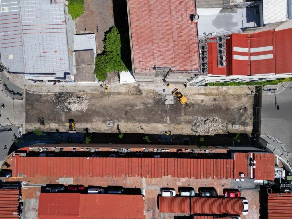 Los trabajos se realizan a un costado de la Casa Bou, en el Centro Histórico de San Salvador. Foto Cortesía MOP