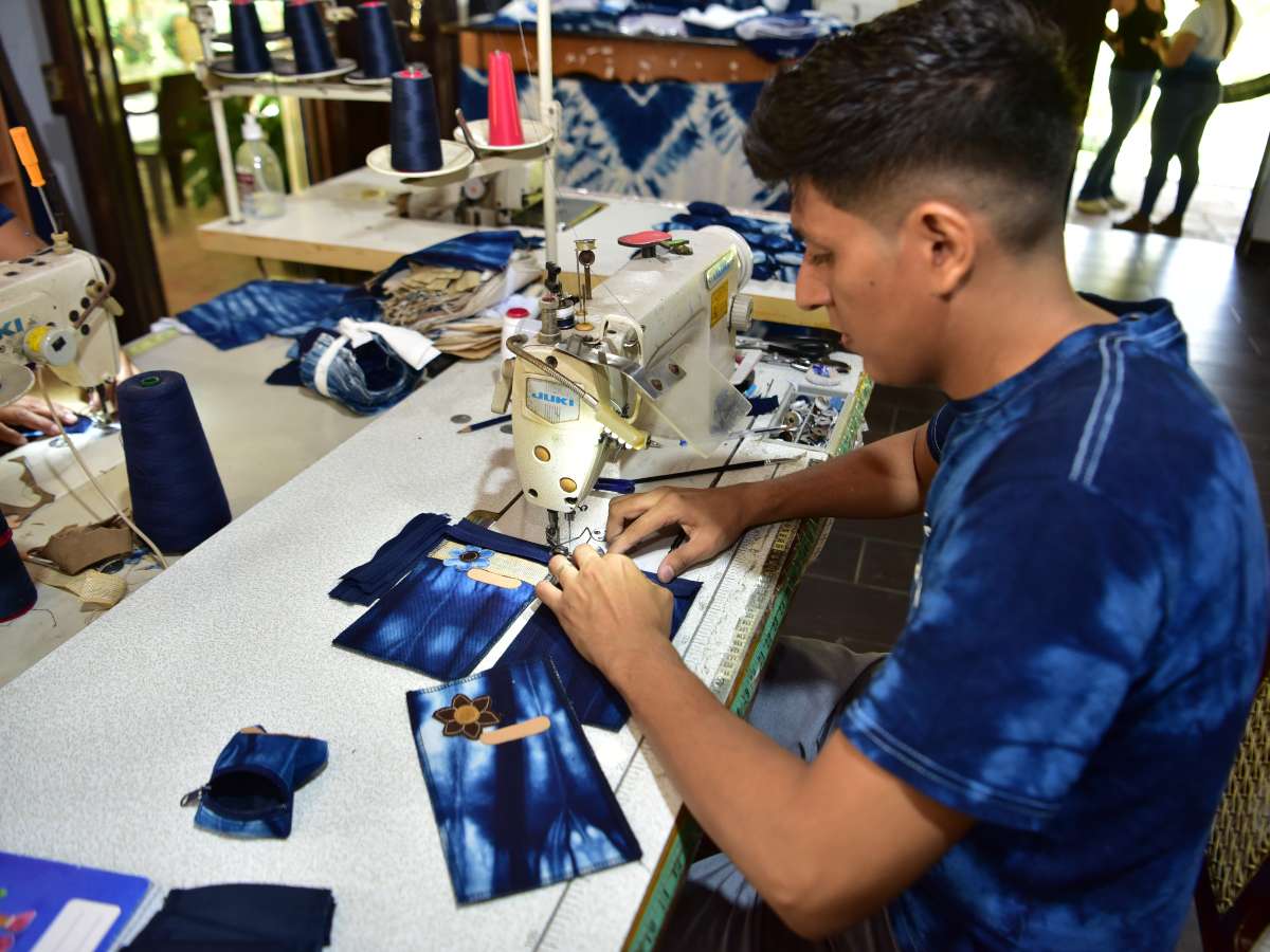 El proyecto busca mantener vivo el legado histórico del añil salvadoreño.