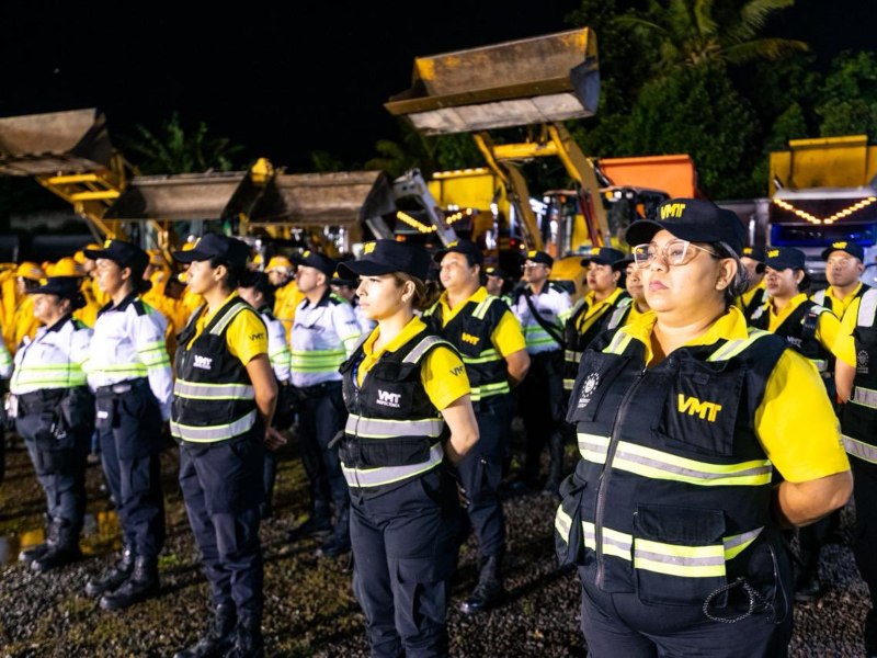 El MOP informó sobre el despliegue de maquinaria y personal para atender posibles emergencias en la red vial por las lluvias.