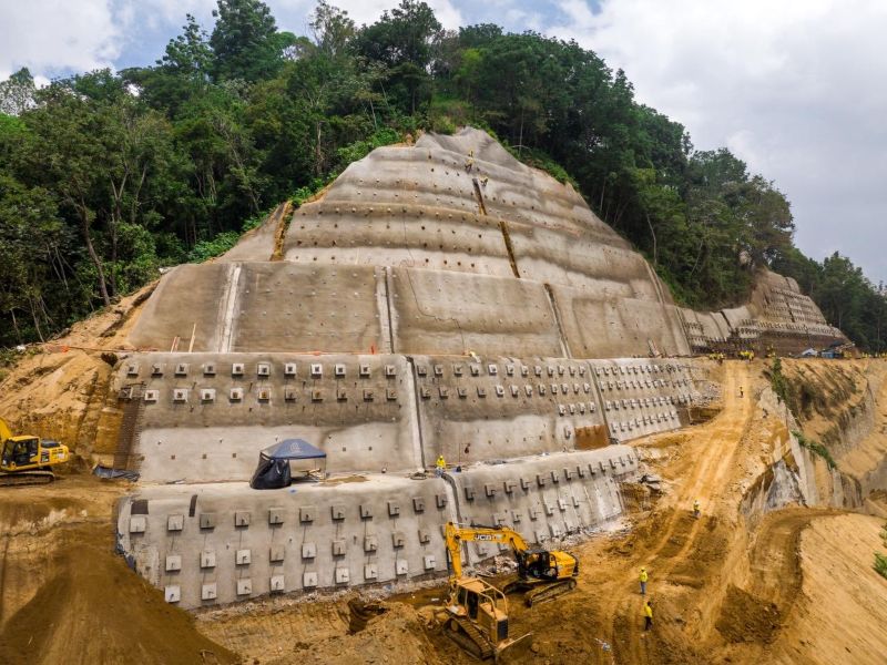 Obras Públicas reportó trabajos preventivos en rutas vulnerables como Comalapa, Puerto de La Libertad y Los Chorros.