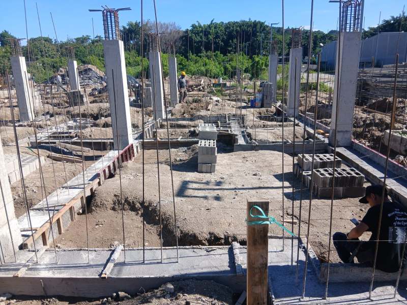 La Bretaña, ubicada en San Martín, ya alberga los primeros 50 apartamentos entregados bajo este programa gubernamental.