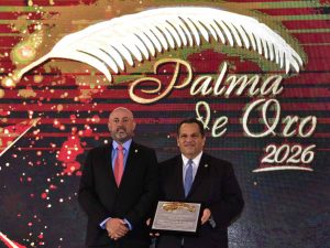 Davivienda recibe la Palma de Oro 2026 por su liderazgo e innovación en El Salvador.