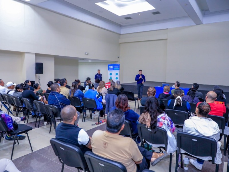 evento donde alrededor de 75 emprendedores recibieron formación sobre higiene, buenas prácticas e inocuidad alimentaria.