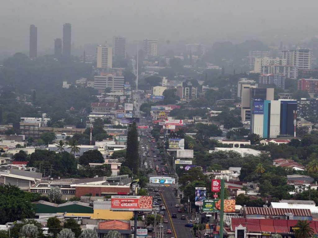 La Dirección General de Protección Civil dejó sin efecto la alerta naranja a nivel nacional por la influencia de la tormenta tropical Cristina y emitió alerta amarilla por los remanentes del sistema.