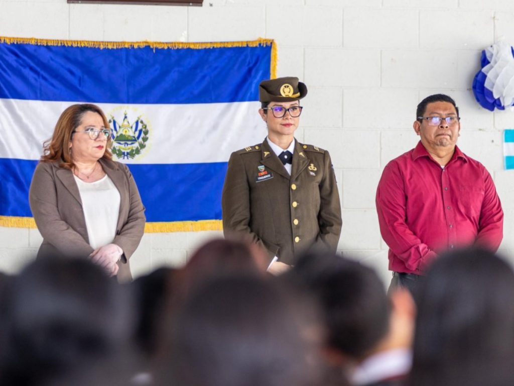 día del maestro-ducación-ministra