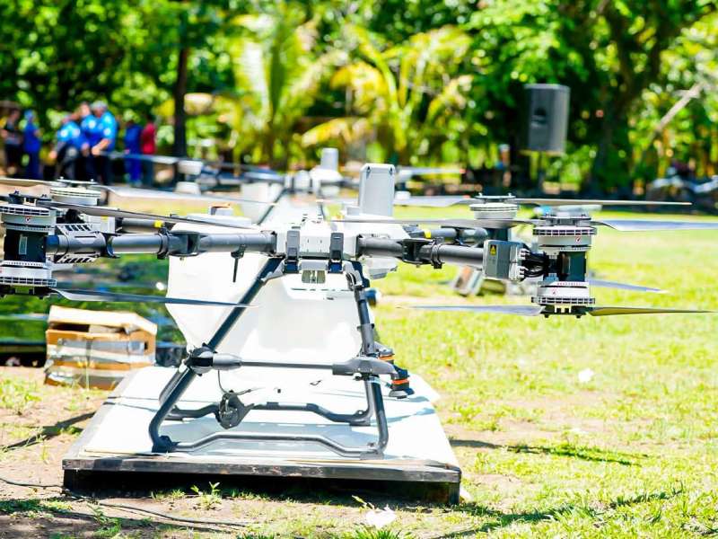 La Alcaldía de Santa Ana Centro incorporó drones agrícolas como servicio gratuito para agricultores locales.