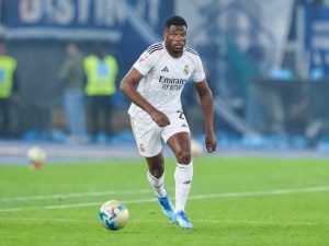 Dumfries cerca de fichar por el Real Madrid. Foto AFP