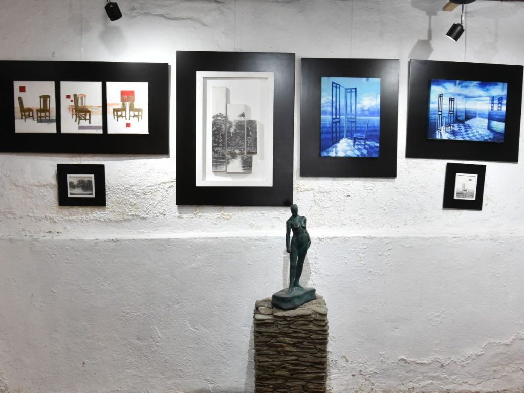Obras de pintura, retratos y esculturas forman parte de las exposiciones permanentes de la Fundación Miguel Ángel Ramírez, donde se exhibe el talento de artistas y estudiantes formados en Panchimalco.