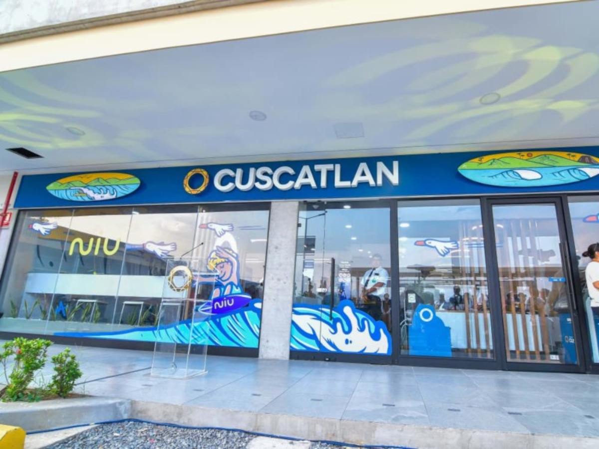 Cambio de nombre Banco CUSCATLAN