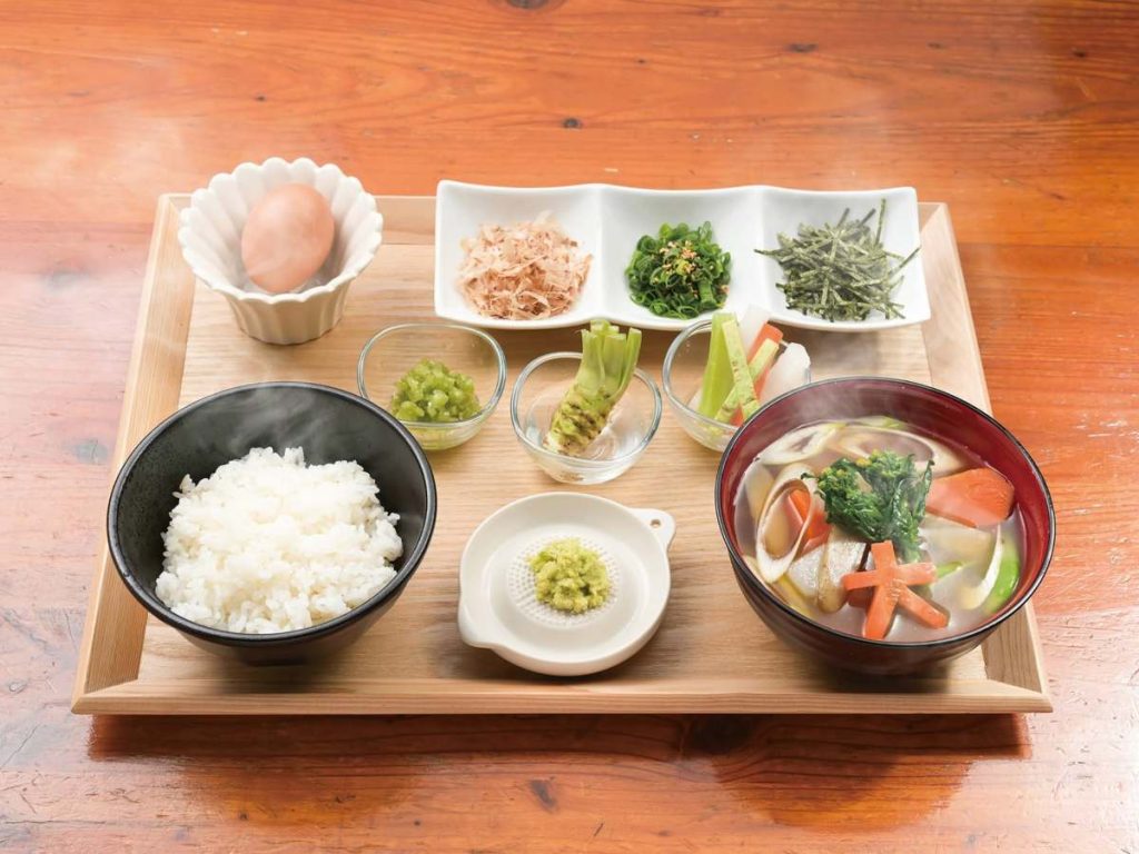 Tokio combina tradición milenaria y tecnología de vanguardia.