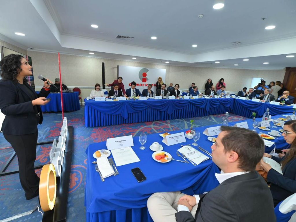 Empresarios y autoridades analizaron oportunidades de friendshoring con Estados Unidos.