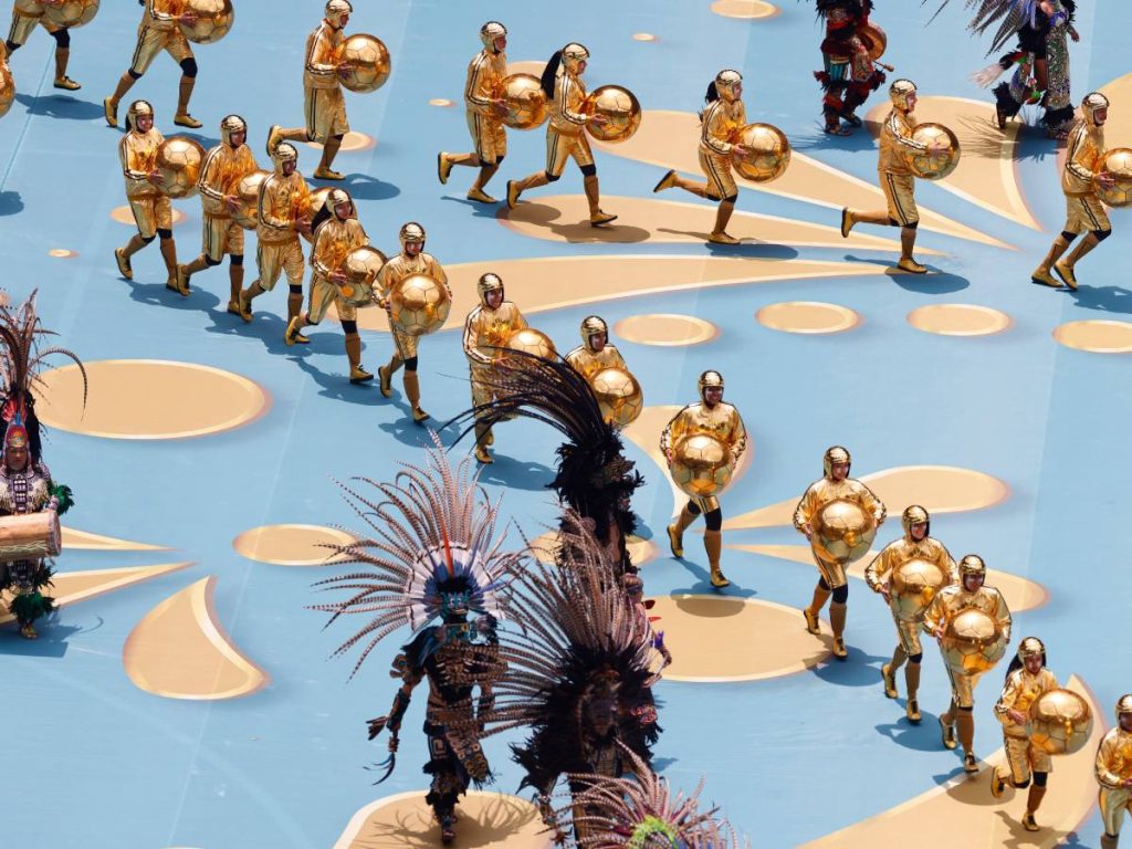 Una representación inspirada en las raíces culturales de México dio inicio a la ceremonia inaugural del Mundial 2026 ante un Estadio Azteca completamente lleno.