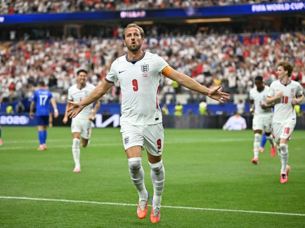 Harry Kane celebra el primer gol de Inglaterra ante Croacia en el Mundial 2026. Foto AFP