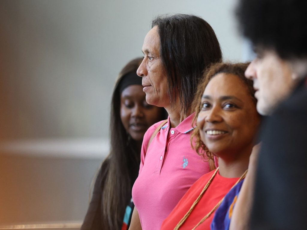 Ana Cándida Évora, madre del arquero Vozinha, llega a Miami para apoyar a Cabo Verde en el Mundial 2026 tras superar problemas con su visa para Estados Unidos. Fotografía/ AFP
