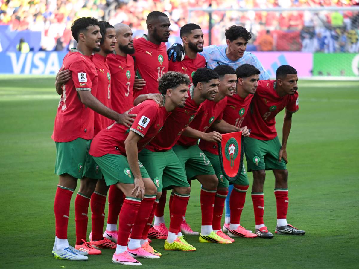Jugadores de Marruecos posan antes del partido ante Brasil por el Grupo C del Mundial 2026 en East Rutherford. Foto: AFP.