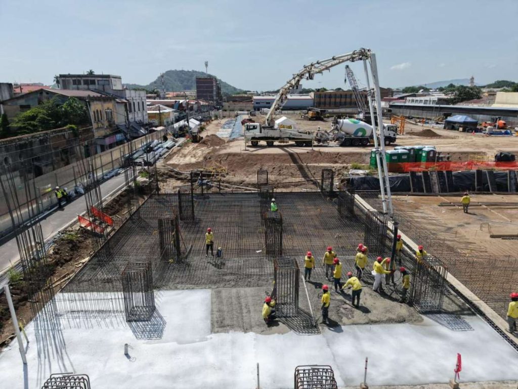Esta fase forma parte de la etapa de cimentación del proyecto, que busca ofrecer una infraestructura moderna, ordenada y adecuada para comerciantes y usuarios.