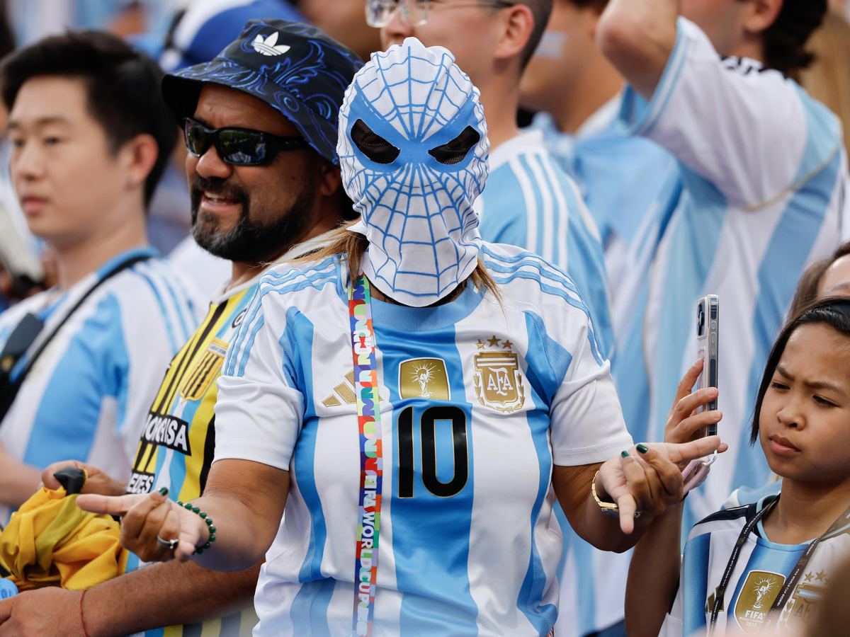 messi aficionado argentina argelia (1)