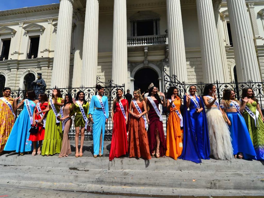 La ganadora de Miss Universo El Salvador 2026 estrenará una corona elaborada a mano con cristales Swarovski y control de calidad en Beverly Hills, California. Fotografía/ Lissette Monterrosa