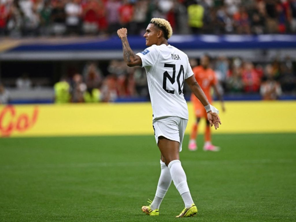 Antonio Nusa celebra su gol ante Costa de Marfil. Foto AFP