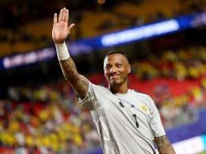 Eloy Room tuvo 15 atajadas ante Ecuador en el Mundial. Foto AFP