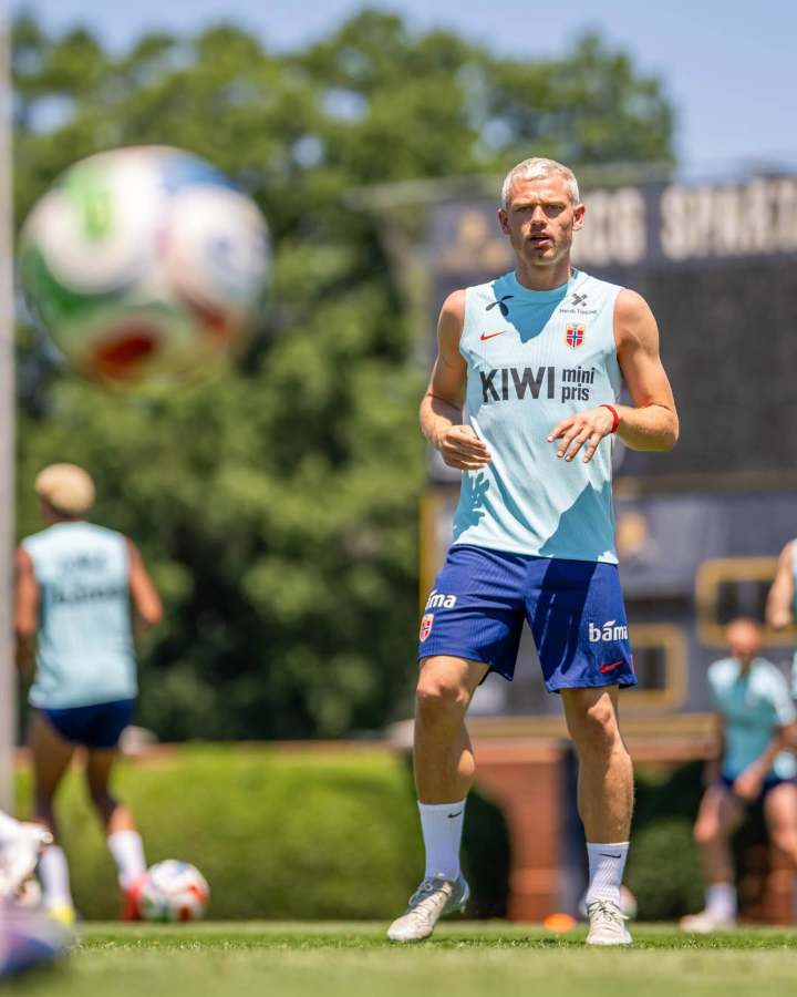 La selección de Noruega acaparó la atención en redes con sus imágenes como vikingos y sus entrenamientos bajo el intenso calor.