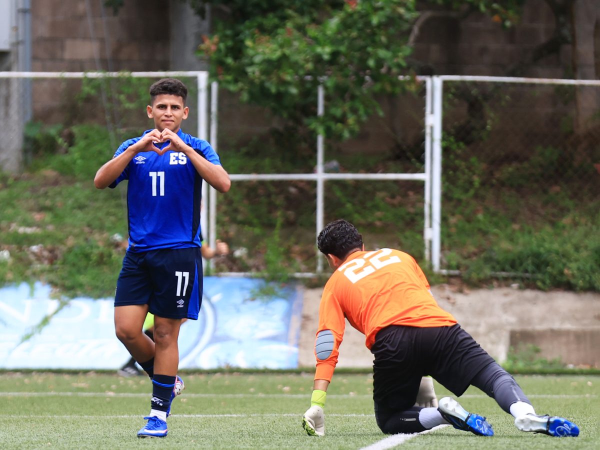 Selecta Sub-20 en partido amistoso. Foto Cortesía FESFUT