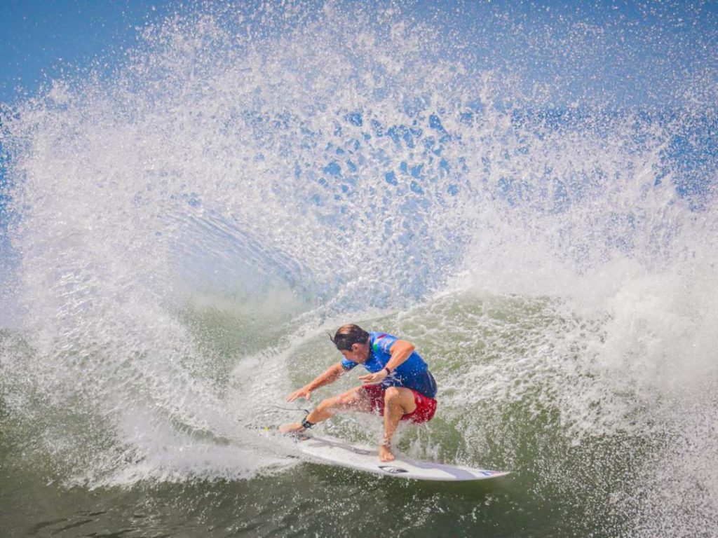 el italiano Leonardo Fioravanti dominó el segundo heat y aseguró su clasificación a las semifinales. Foto Cortesía