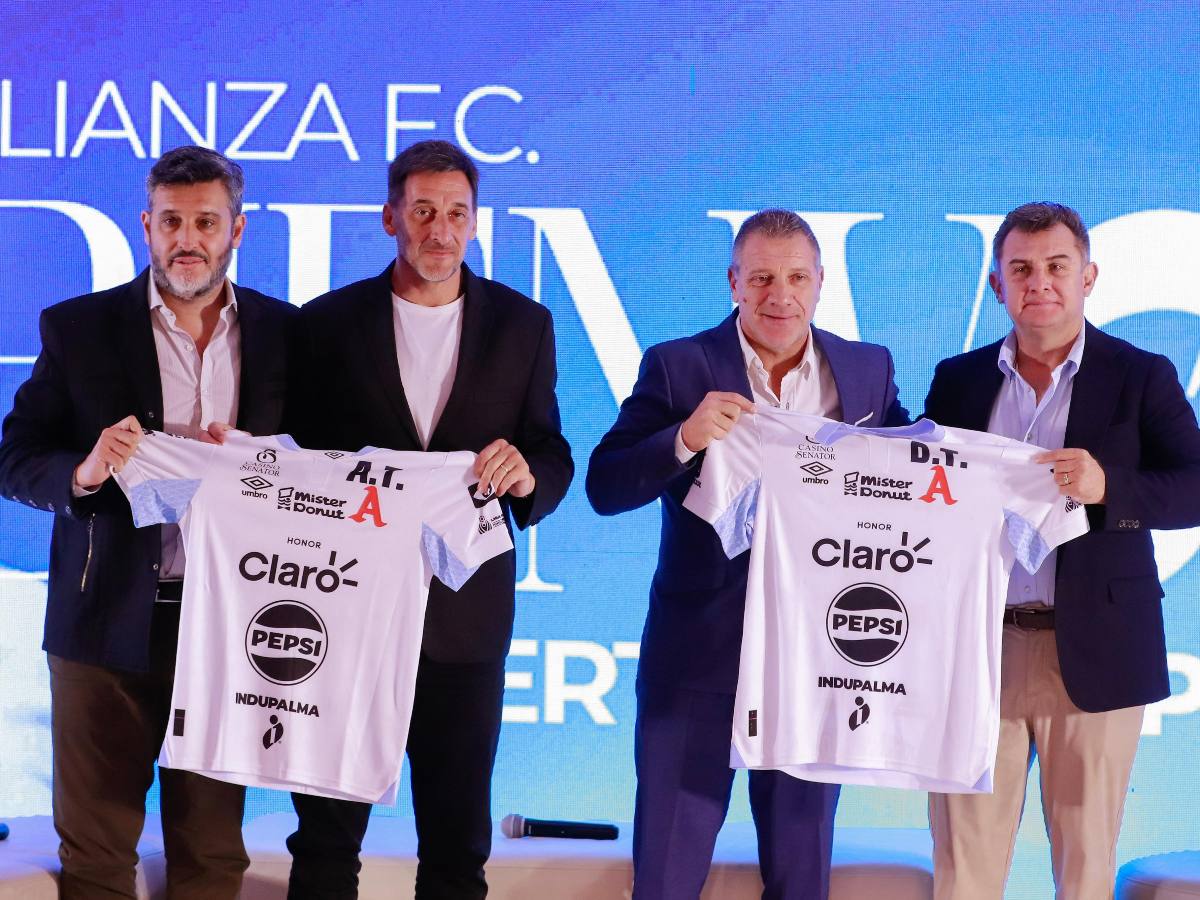 Alianza presenta a Roberto Pompei como técnico y traza su ruta hacia el título 20