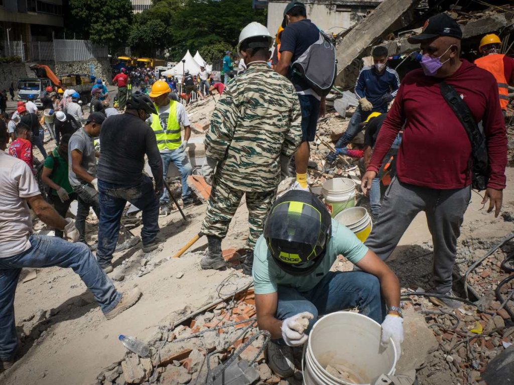 Venezuela registra más de 180 muertos y 1,500 heridos tras terremotos