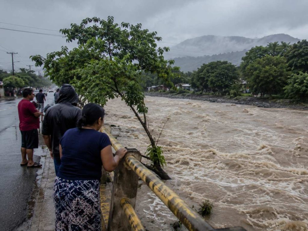 tormenta tropical