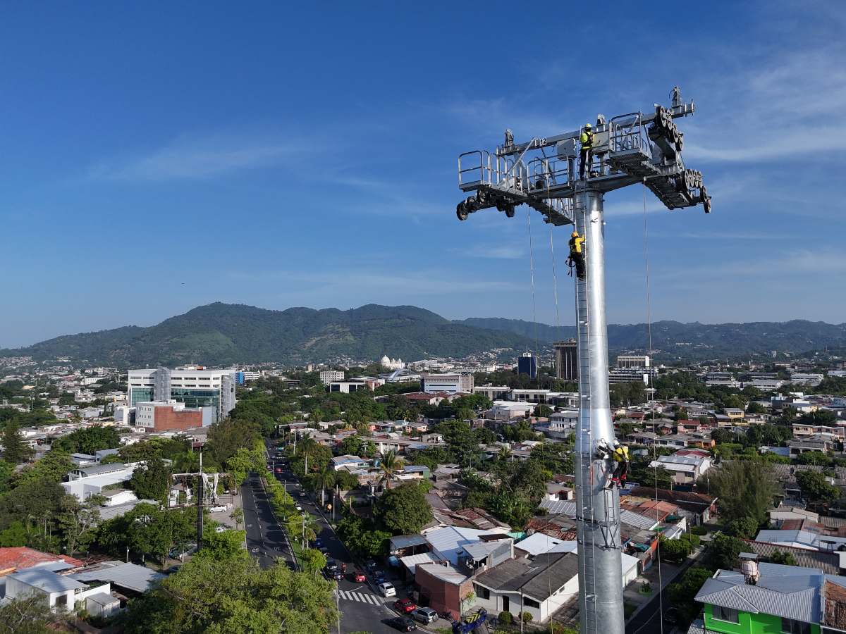 El metrocable será el primer sistema de transporte público por cable aéreo construido en El Salvador. Foto Steven Anzora