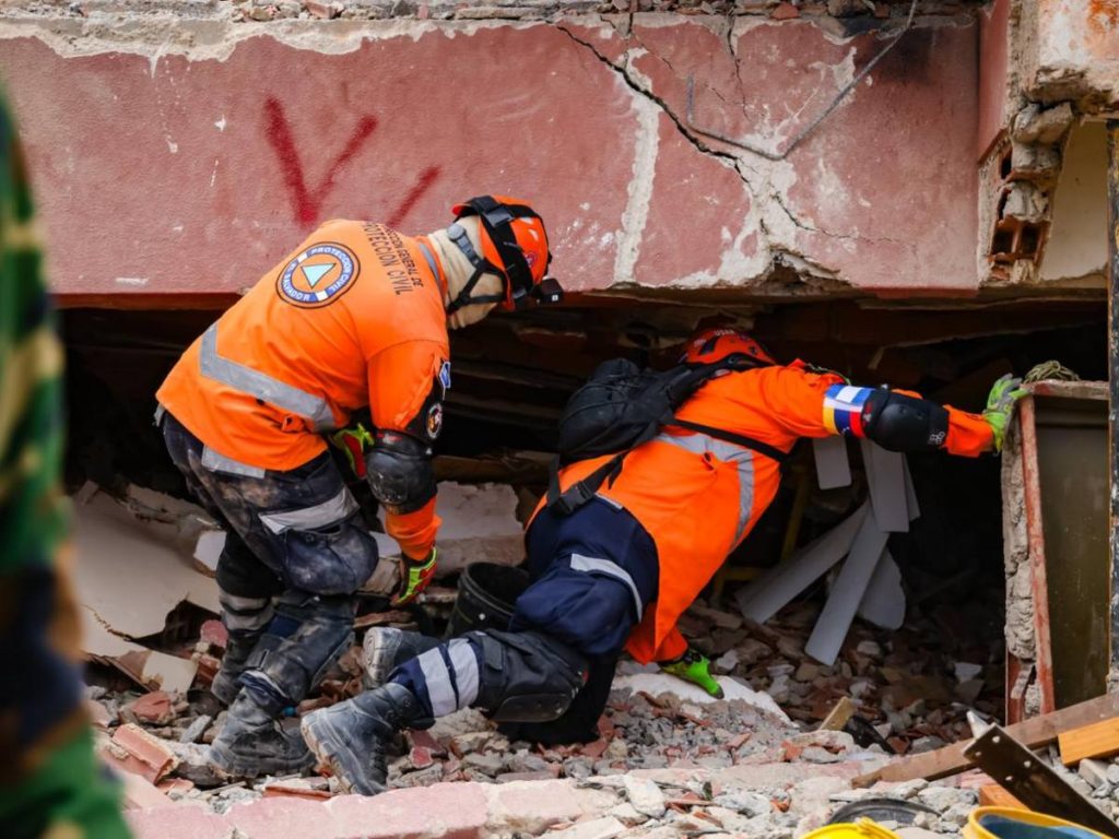 El grupo USAR El Salvador participa en labores de búsqueda y rescate tras los terremotos en Venezuela. Foto: Secretaría de Prensa