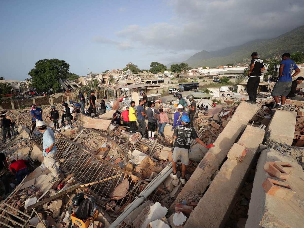 Se elevan a 1.430 las personas fallecidas por el doble terremoto en Venezuela. Foto EFE