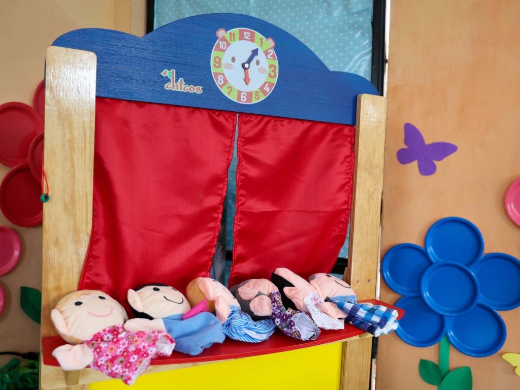 La iniciativa beneficiará a 25 familias y fortalecerá el desarrollo integral de niños desde los dos meses hasta los cuatro años.