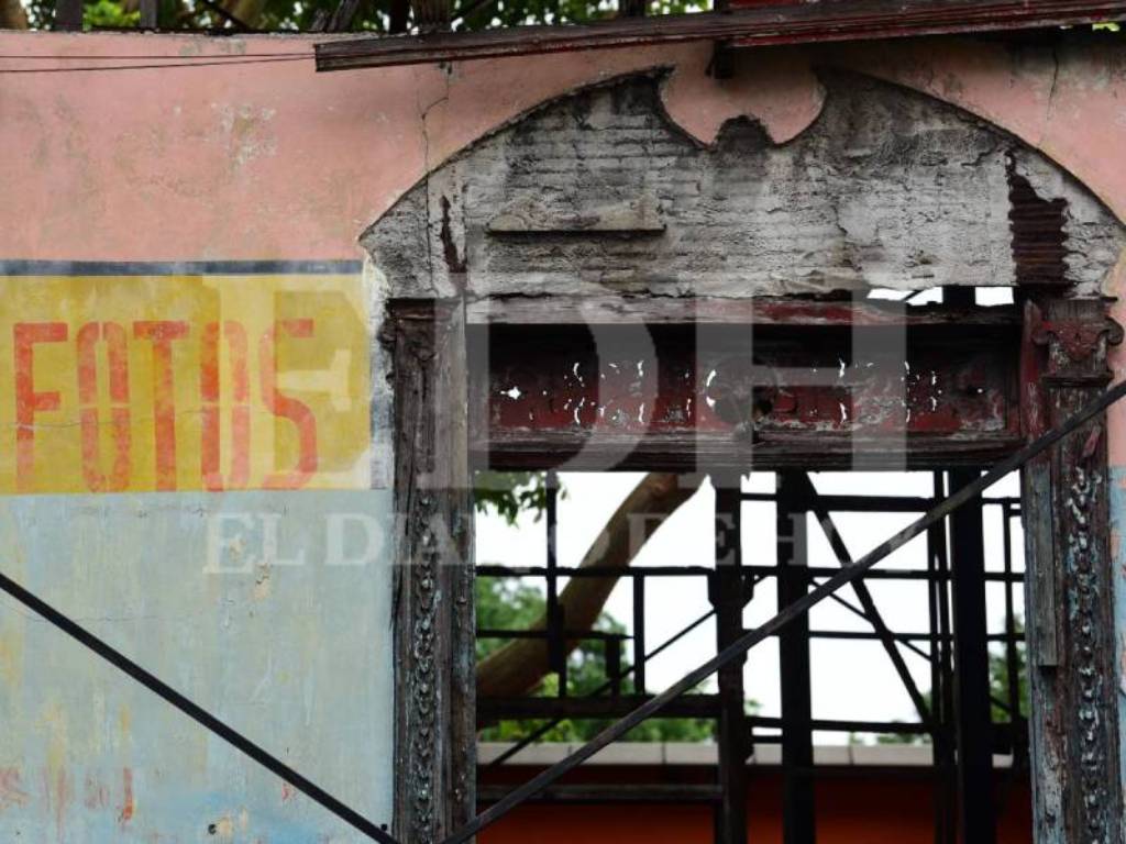 Casa-Rey-Prendes-Centro-Historico-Original-Abandonada-Deteriorada