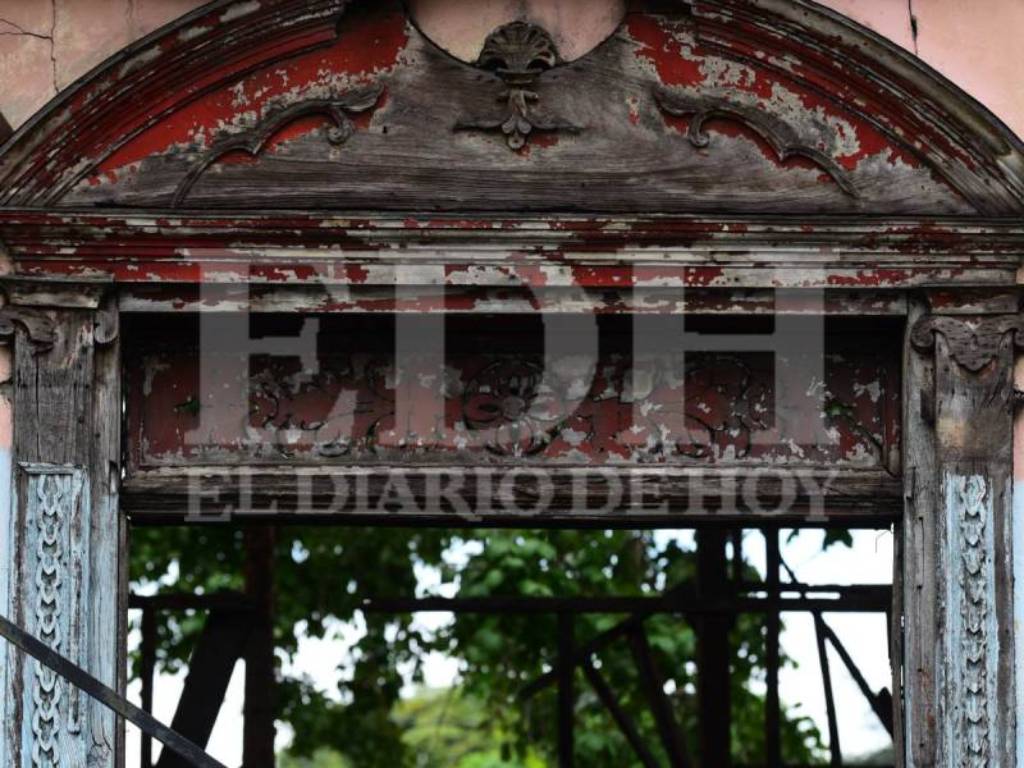 Casa-Rey-Prendes-Centro-Historico-Original-Abandonada-Deteriorada