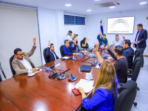 Comisión de Hacienda aprobó un dictamen
