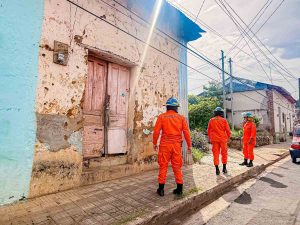 El Cuerpo está realizando vigilancia en las calles principales de la Distrito de Ahuachapán, Centro